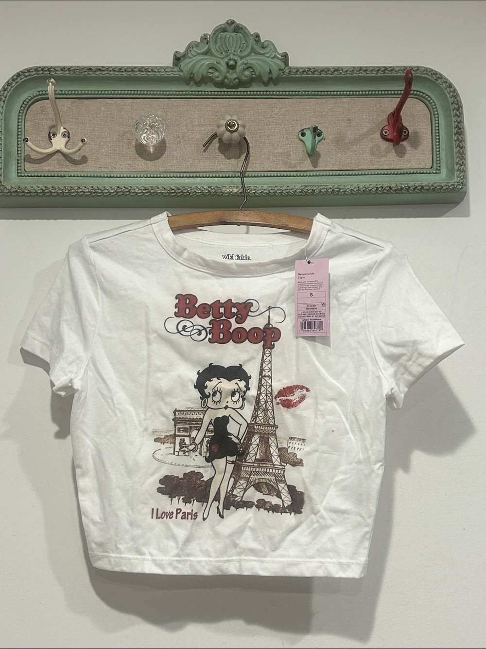 wild fable White Betty Boop love Paris Graphic Crop Top baby tee small women’s